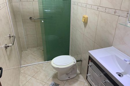 Casa para alugar com 153m², 2 quartos e 2 vagas Casa para alugar com 153m², 2 quartos e 2 vagasBanheiro