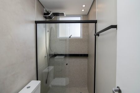 Apartamento para alugar com 54m², 2 quartos e 1 vaga Apartamento para alugar com 54m², 2 quartos e 1 vagaBanheiro do Quarto 2 Suíte
