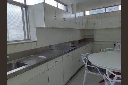 Apartamento para alugar com 273m², 3 quartos e 2 vagas