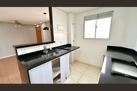 Apartamento para alugar com 42m², 2 quartos e 2 vagas Apartamento para alugar com 42m², 2 quartos e 2 vagasCozinha