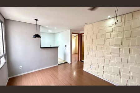 Sala de apartamento para alugar com 2 quartos, 42m² em Água Chata, Guarulhos