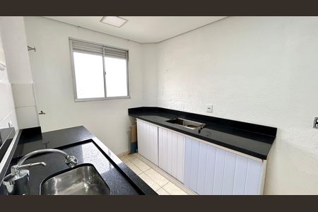 Apartamento para alugar com 42m², 2 quartos e 2 vagas Apartamento para alugar com 42m², 2 quartos e 2 vagasCozinha