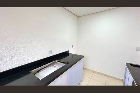 Apartamento para alugar com 42m², 2 quartos e 2 vagas Apartamento para alugar com 42m², 2 quartos e 2 vagasCozinha