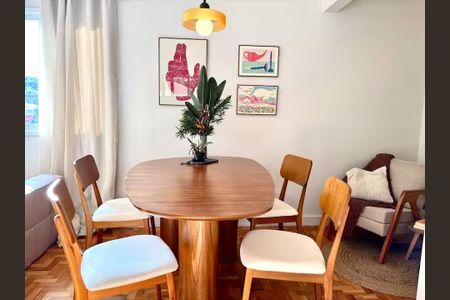 Apartamento à venda com 65m², 2 quartos e 1 vaga Apartamento à venda com 65m², 2 quartos e 1 vagaSala de Jantar