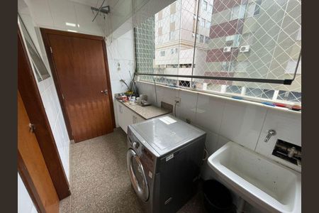 Apartamento para alugar com 132m², 4 quartos e 2 vagas