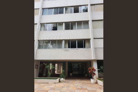 Apartamento para alugar com 130m², 3 quartos e 1 vaga