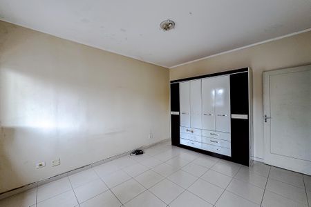 Casa à venda com 150m², 1 quarto e 3 vagas Casa à venda com 150m², 1 quarto e 3 vagasQuarto