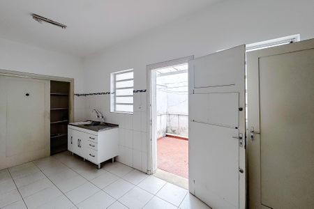 Casa à venda com 150m², 1 quarto e 3 vagas Casa à venda com 150m², 1 quarto e 3 vagasCozinha