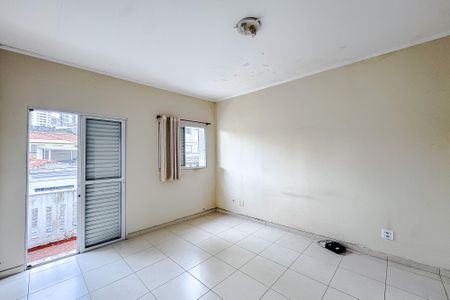 Casa à venda com 150m², 1 quarto e 3 vagas Casa à venda com 150m², 1 quarto e 3 vagasQuarto