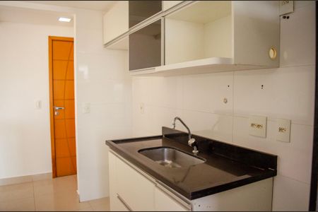 Apartamento à venda com 77m², 3 quartos e 1 vaga