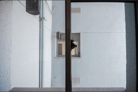 Apartamento à venda com 40m², 2 quartos e sem vaga Apartamento à venda com 40m², 2 quartos e sem vagaCozinha - Janela