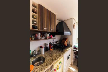 Apartamento à venda com 75m², 3 quartos e 1 vaga Apartamento à venda com 75m², 3 quartos e 1 vagaVaranda