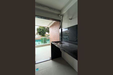 Apartamento à venda com 80m², 3 quartos e 2 vagas Apartamento à venda com 80m², 3 quartos e 2 vagasCozinha e Área de Serviço