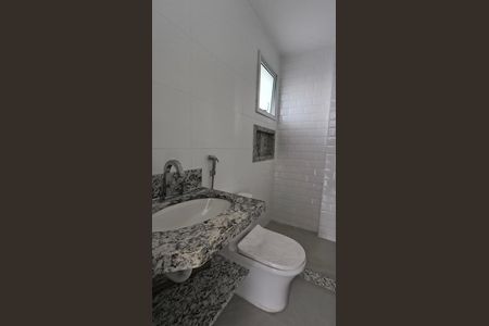Apartamento à venda com 80m², 3 quartos e 2 vagas Apartamento à venda com 80m², 3 quartos e 2 vagasBanheiro da Suíte 1