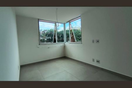 Apartamento à venda com 80m², 3 quartos e 2 vagas Apartamento à venda com 80m², 3 quartos e 2 vagasSuíte 1