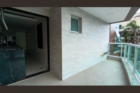 Apartamento à venda com 80m², 3 quartos e 2 vagas Apartamento à venda com 80m², 3 quartos e 2 vagasCozinha e Área de Serviço