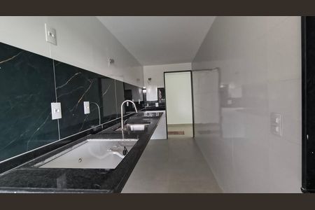 Apartamento à venda com 80m², 3 quartos e 2 vagas Apartamento à venda com 80m², 3 quartos e 2 vagasCozinha e Área de Serviço