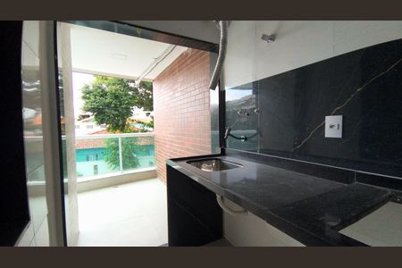 Apartamento à venda com 80m², 3 quartos e 2 vagas Apartamento à venda com 80m², 3 quartos e 2 vagasCozinha e Área de Serviço