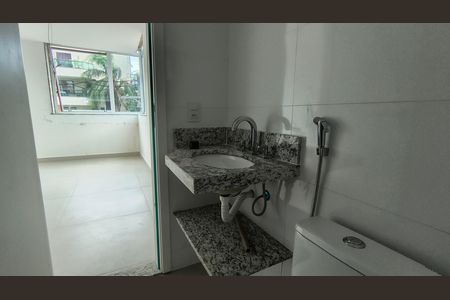 Apartamento à venda com 80m², 3 quartos e 2 vagas Apartamento à venda com 80m², 3 quartos e 2 vagasBanheiro da Suíte 1
