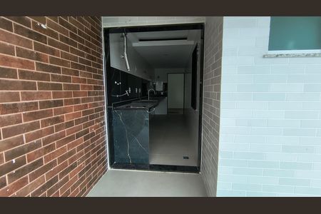 Apartamento à venda com 80m², 3 quartos e 2 vagas Apartamento à venda com 80m², 3 quartos e 2 vagasCozinha e Área de Serviço