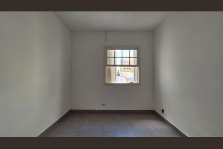 Casa para alugar com 144m², 2 quartos e 1 vaga Casa para alugar com 144m², 2 quartos e 1 vagaQuarto
