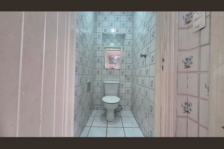 Casa para alugar com 144m², 2 quartos e 1 vaga Casa para alugar com 144m², 2 quartos e 1 vagaBanheiro