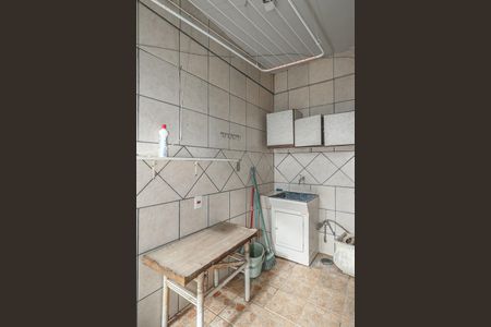 Casa para alugar com 73m², 2 quartos e 1 vagaÁrea de Serviço