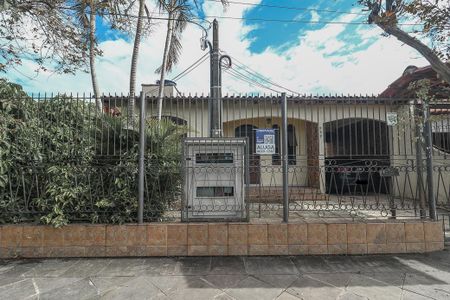 Casa para alugar com 73m², 2 quartos e 1 vagaFachada