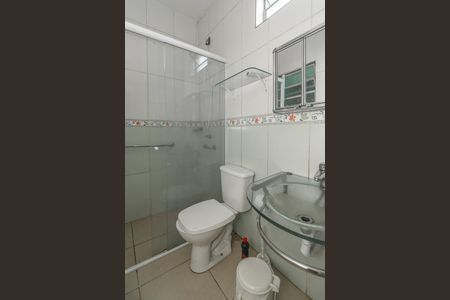 Banheiro da Suíte de casa para alugar com 2 quartos, 73m² em Sarandi, Porto Alegre