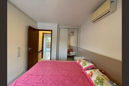Casa de condomínio à venda com 84m², 2 quartos e 1 vaga