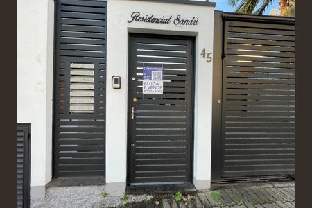 Casa de condomínio à venda com 84m², 2 quartos e 1 vaga Casa de condomínio à venda com 84m², 2 quartos e 1 vagaPlaca Instalada em 01/06/2026 - Cod.UPQU-7