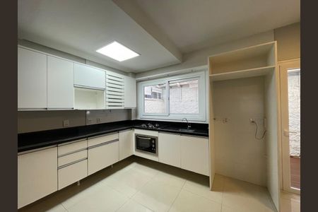 Casa de condomínio à venda com 84m², 2 quartos e 1 vaga