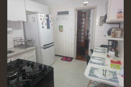 Apartamento à venda com 121m², 3 quartos e 1 vaga Apartamento à venda com 121m², 3 quartos e 1 vagaCozinha