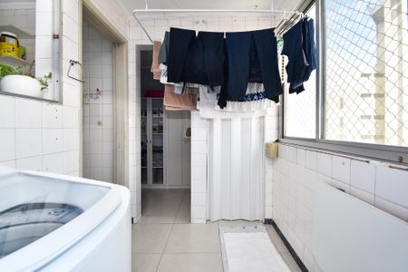 Apartamento à venda com 121m², 3 quartos e 1 vagalavanderia