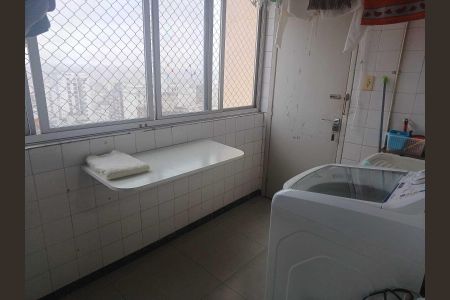 Apartamento à venda com 121m², 3 quartos e 1 vaga Apartamento à venda com 121m², 3 quartos e 1 vagaÁrea de serviço