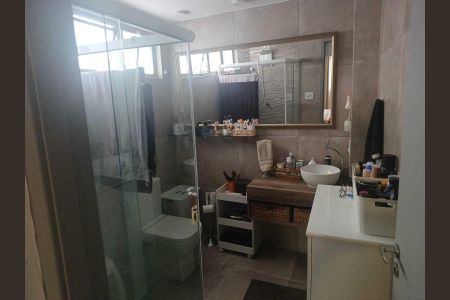 Apartamento à venda com 121m², 3 quartos e 1 vaga Apartamento à venda com 121m², 3 quartos e 1 vagaBanheiro