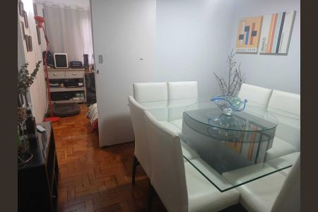 Apartamento à venda com 121m², 3 quartos e 1 vaga Apartamento à venda com 121m², 3 quartos e 1 vagaSala