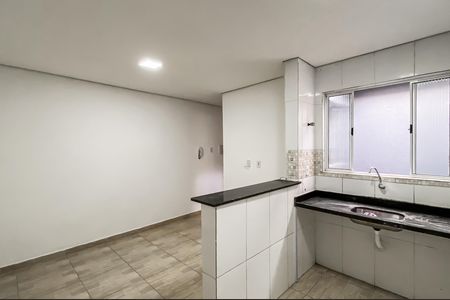 Sala de casa para alugar com 2 quartos, 55m² em Jardim Penha, São Paulo