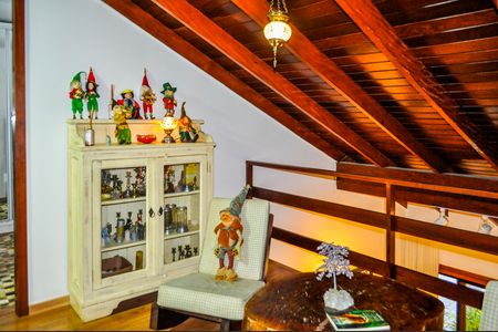 Casa de condomínio à venda com 188m², 3 quartos e 2 vagasMezanino 