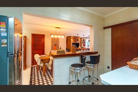 Casa de condomínio à venda com 188m², 3 quartos e 2 vagasCozinha 