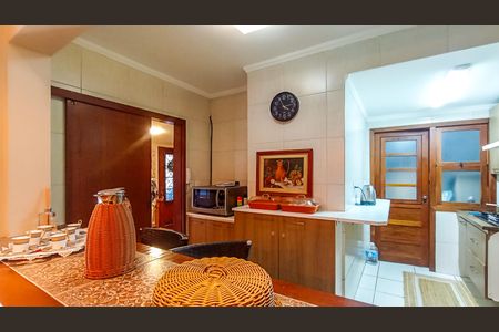 Casa de condomínio à venda com 188m², 3 quartos e 2 vagasCozinha 