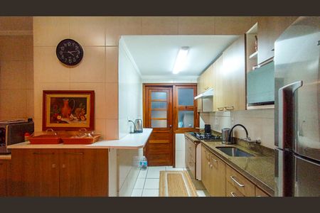 Casa de condomínio à venda com 188m², 3 quartos e 2 vagasCozinha 