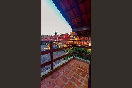 Casa de condomínio à venda com 188m², 3 quartos e 2 vagasSacada 