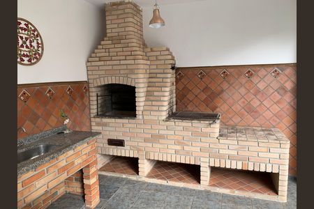 Casa para alugar com 408m², 4 quartos e 4 vagas Casa para alugar com 408m², 4 quartos e 4 vagasÁrea externa