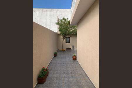 Casa para alugar com 408m², 4 quartos e 4 vagas Casa para alugar com 408m², 4 quartos e 4 vagasÁrea externa