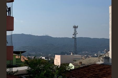 Casa para alugar com 408m², 4 quartos e 4 vagas Casa para alugar com 408m², 4 quartos e 4 vagasVista