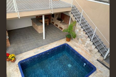 Casa para alugar com 408m², 4 quartos e 4 vagas Casa para alugar com 408m², 4 quartos e 4 vagasÁrea externa