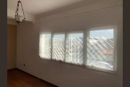 Casa para alugar com 408m², 4 quartos e 4 vagas Casa para alugar com 408m², 4 quartos e 4 vagasQuarto