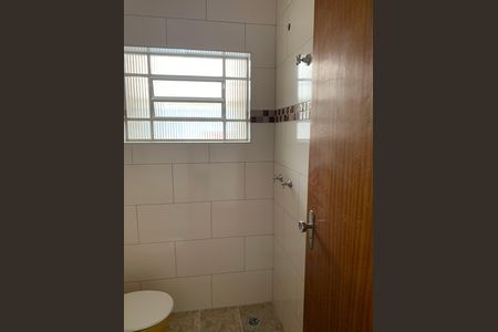 Casa para alugar com 408m², 4 quartos e 4 vagas Casa para alugar com 408m², 4 quartos e 4 vagasBanheiro