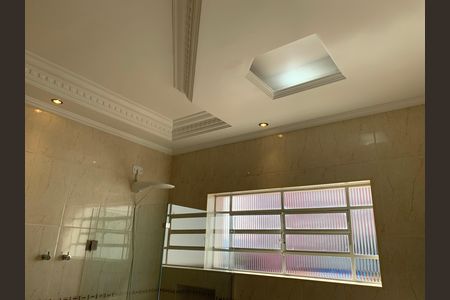 Casa para alugar com 408m², 4 quartos e 4 vagas Casa para alugar com 408m², 4 quartos e 4 vagasBanheiro
